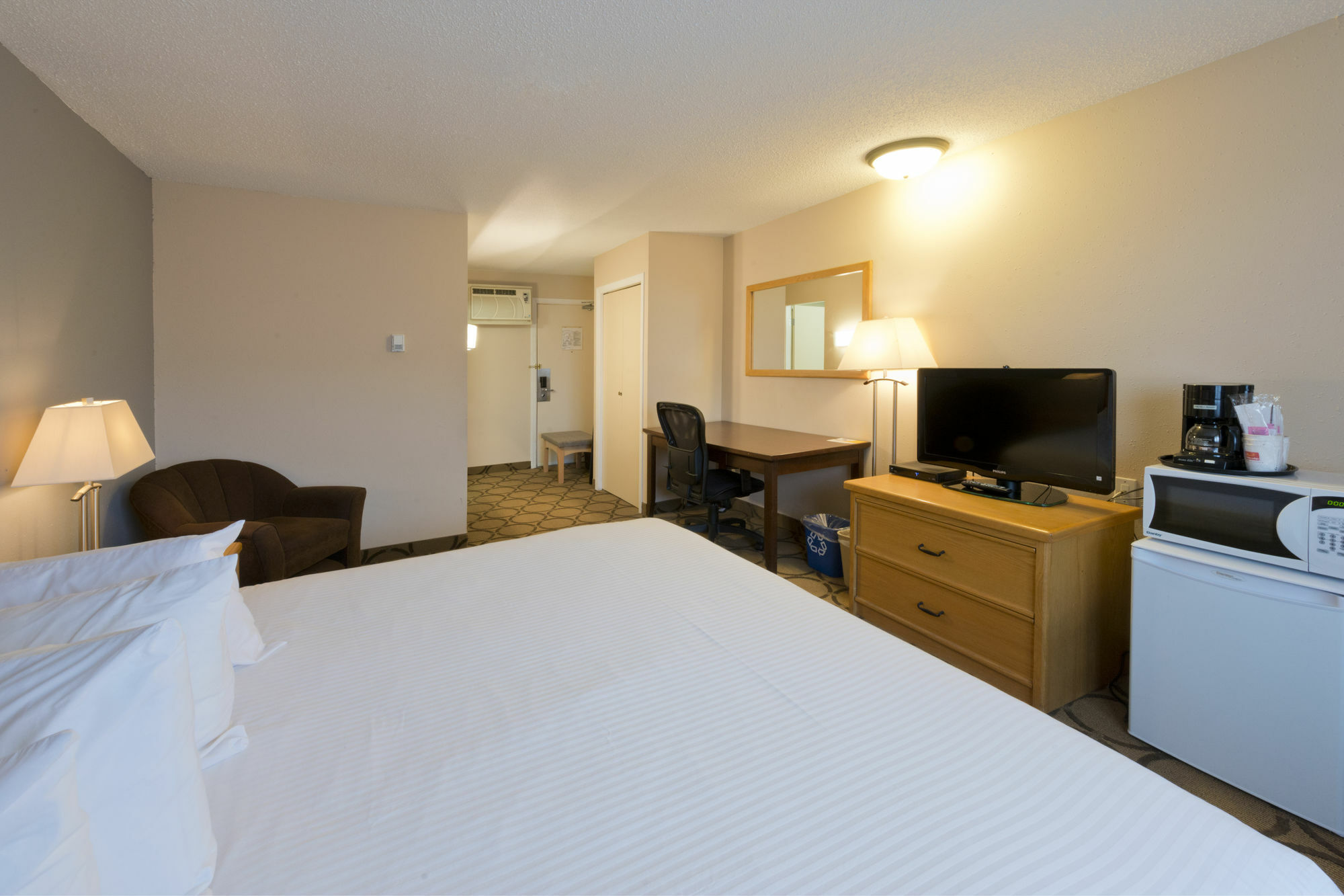 Econo Lodge Prince George Exterior photo